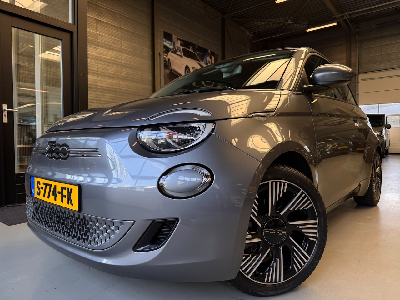 Fiat 500 C - Icon 42 kWh Cruise, Cabrio, Carplay - AutoWereld.nl