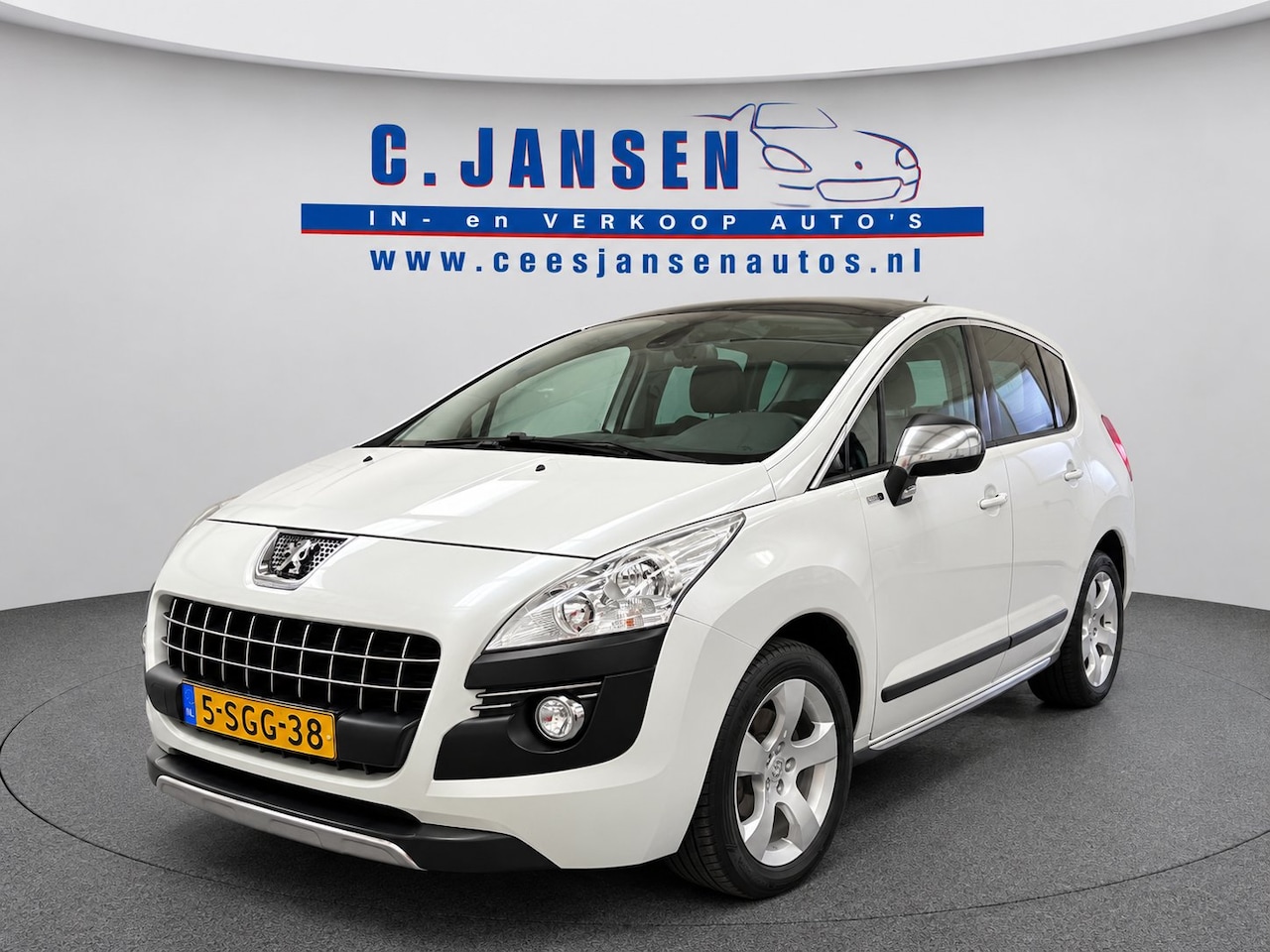 Peugeot 3008 - 1.6 THP Style Trekhaak | Panoramadak | Parkeersensoren | Clima | Airco (automatisch) | Cru - AutoWereld.nl