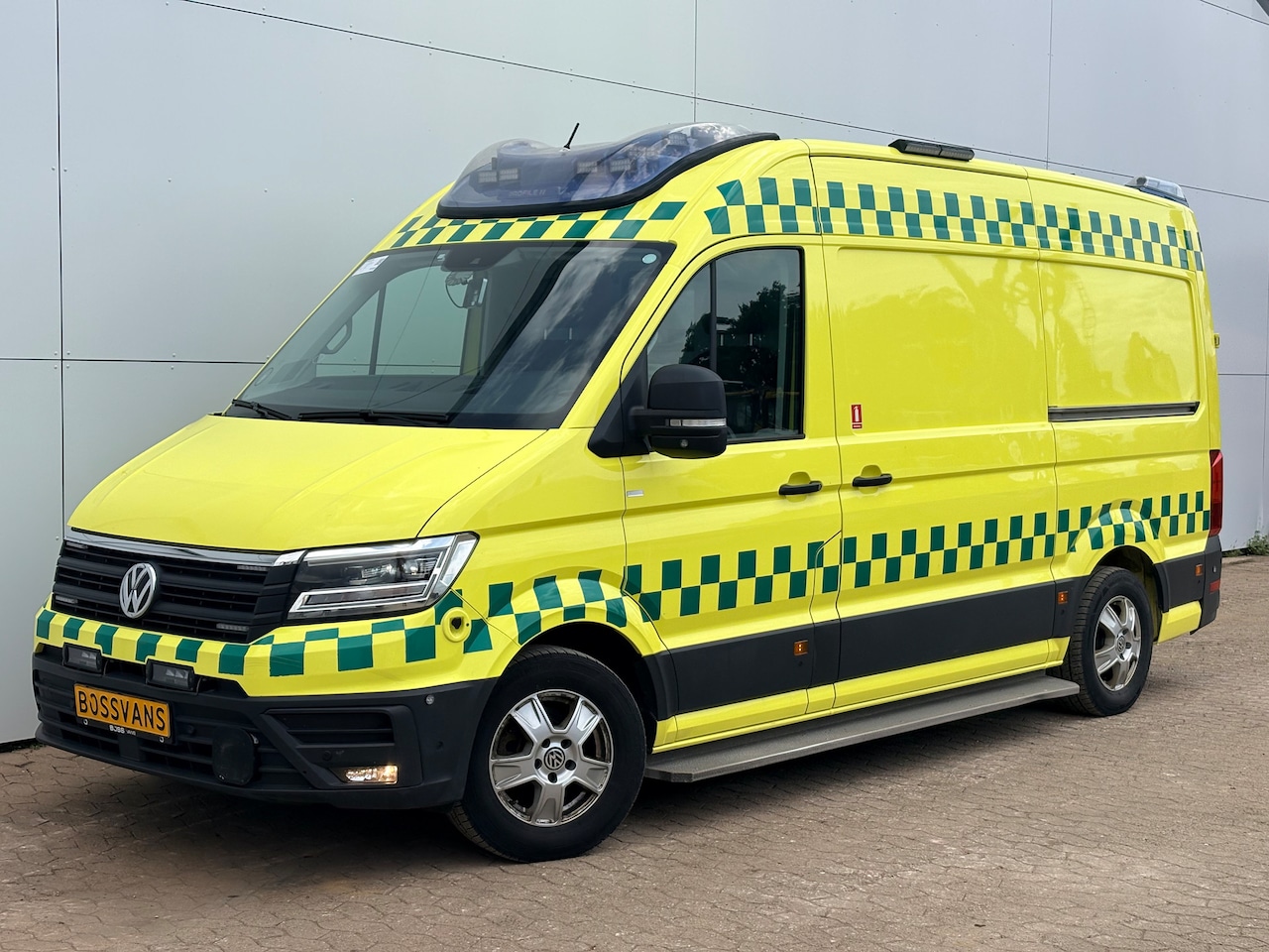 Volkswagen Crafter - Crafter 2.0 TDI 177PK Ambulance - AutoWereld.nl