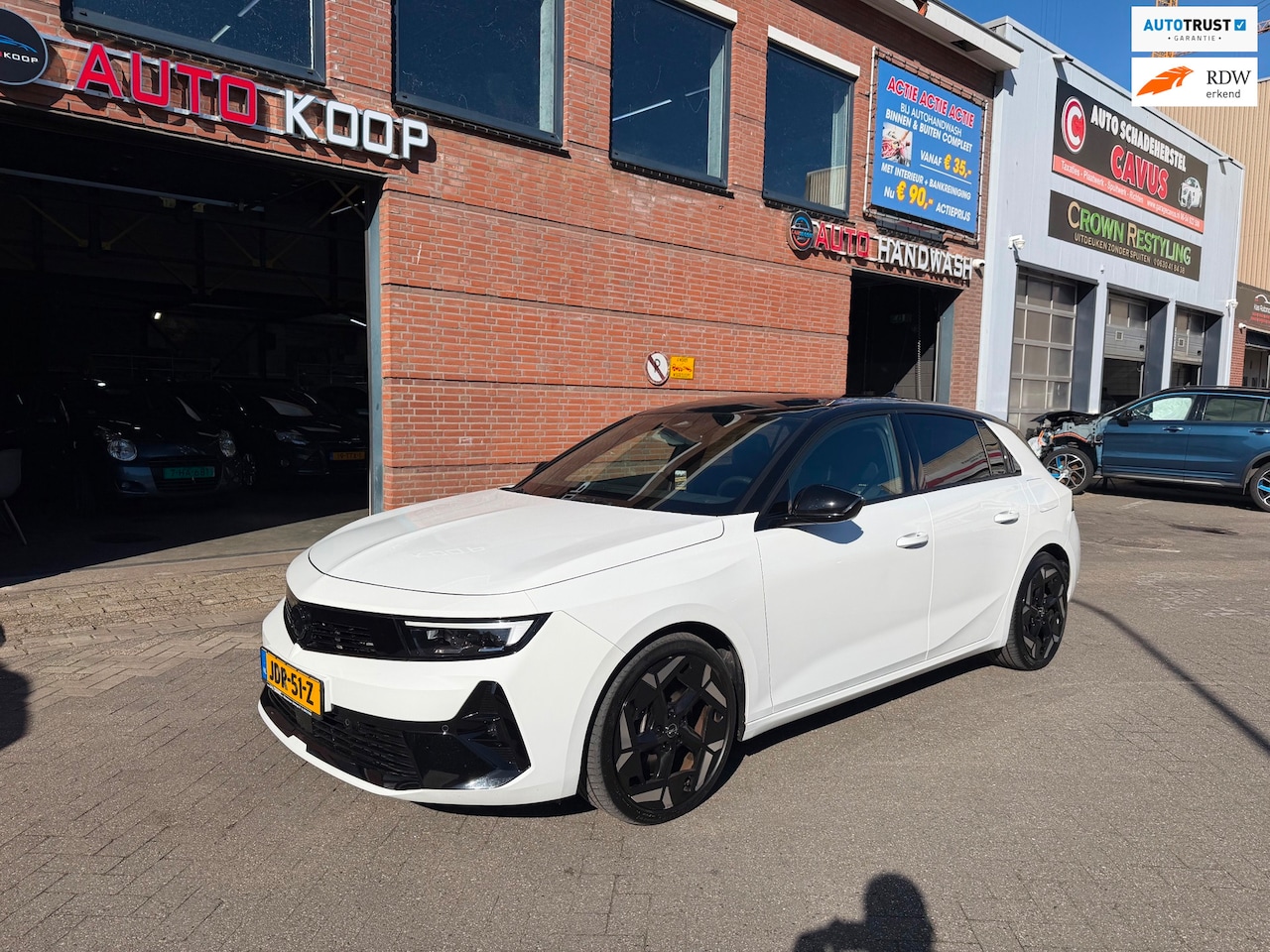 Opel Astra - 1.6 Turbo Plug In Hybrid GSe Pano HuD Matrix Led - AutoWereld.nl