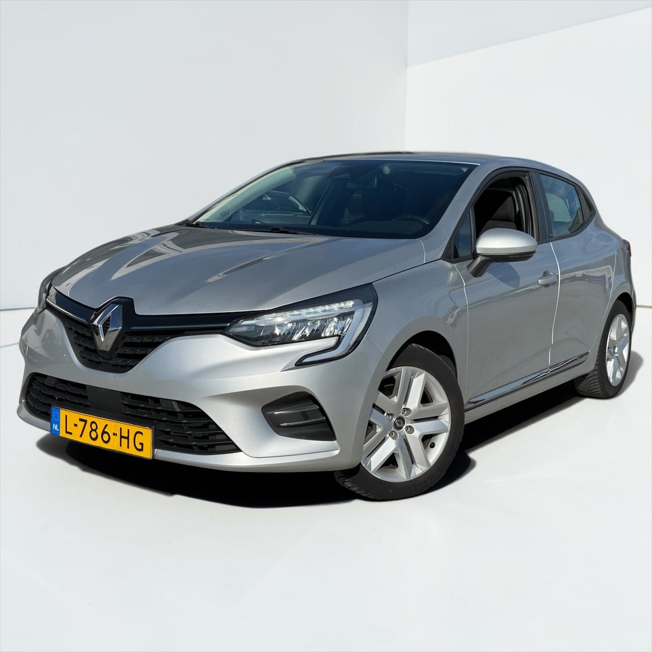 Renault Clio - 1.6 E-Tech Hybrid 140 Business Zen - AutoWereld.nl