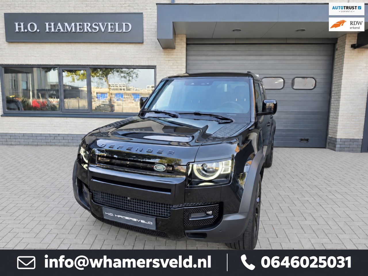 Land Rover Defender 110 - 2.0 P300e 110 S veel opties!! BTW!! - AutoWereld.nl