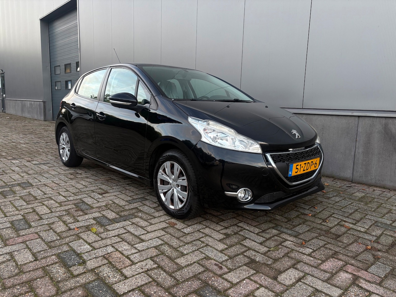 Peugeot 208 - 1.2 VTi Access|Nieuw Apk en Distributieriem - AutoWereld.nl