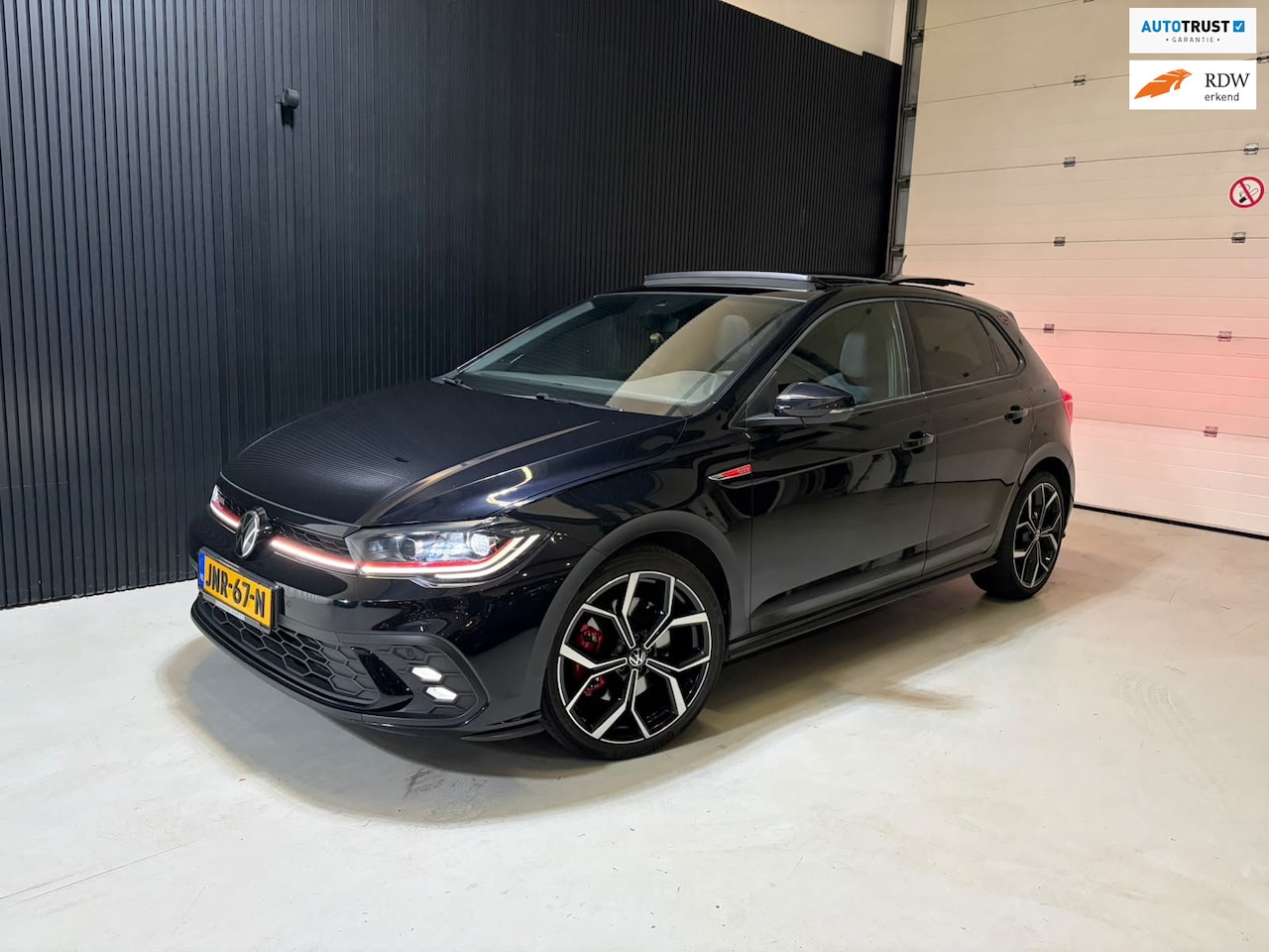 Volkswagen Polo - 2.0 TSI GTI BEATS CAM PANO KEYLESS Garantie - AutoWereld.nl