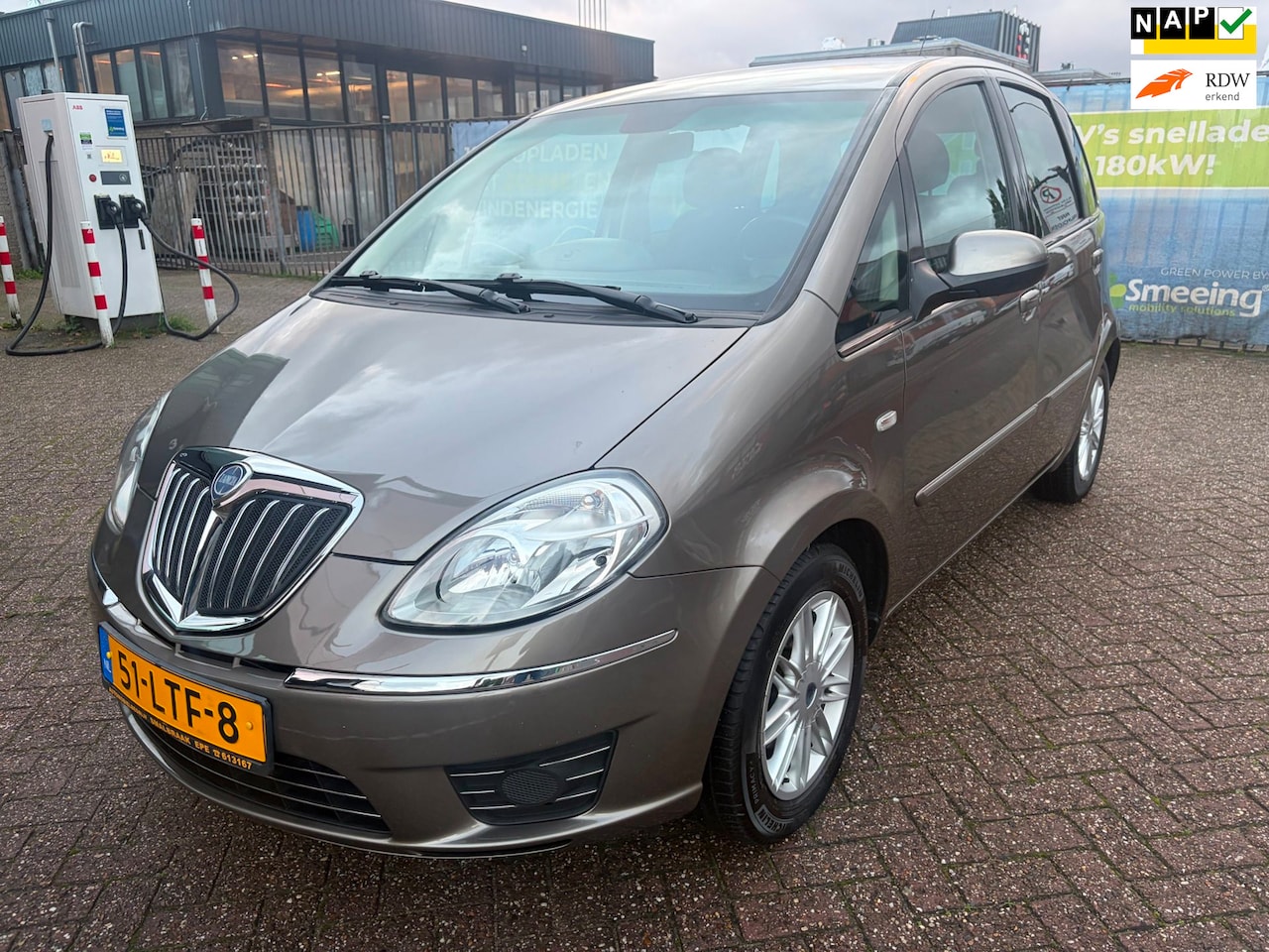 Lancia Musa - 1.4-16V Oro DFN S&S / Automaat / Airco / PDC - AutoWereld.nl