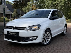 Volkswagen Polo - 1.2 12V STYLE / PDC / STOELVERWARMING