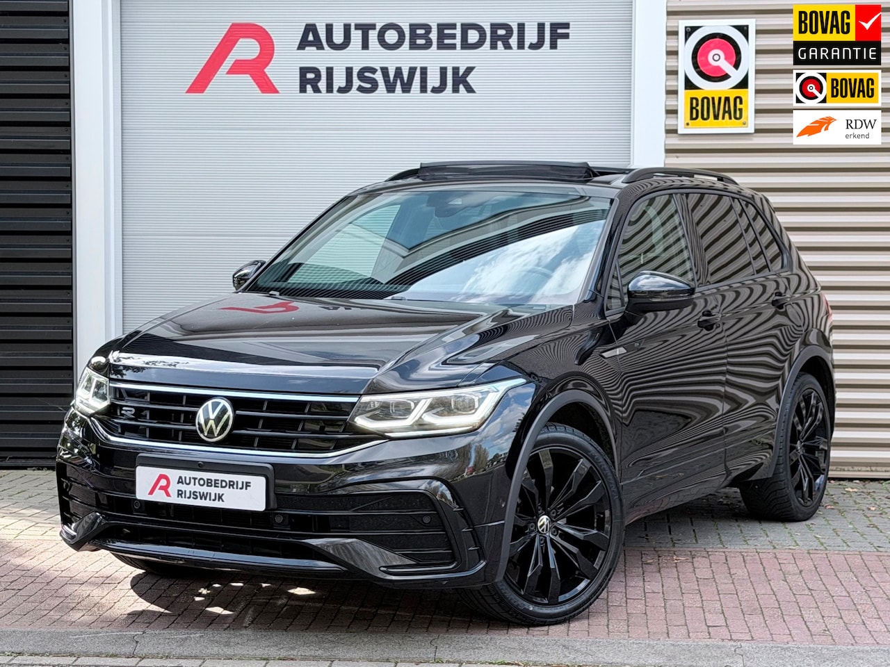 Volkswagen Tiguan - 1.5 TSI R-Line Pano/Leer/360/Keyless - AutoWereld.nl