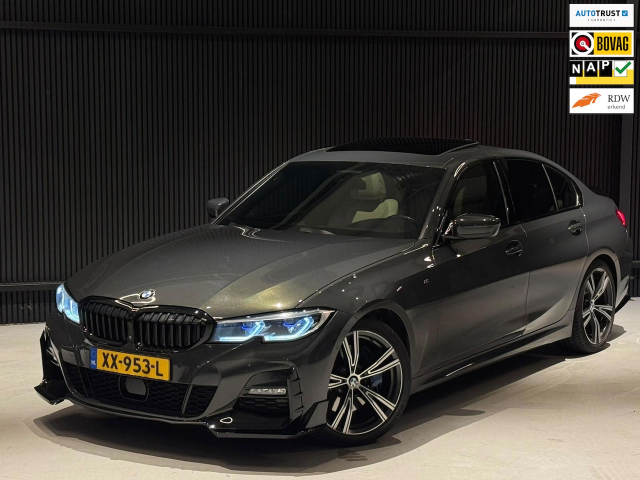 BMW 3-serie - 330i High Executive Edition |Dravit Grau|Custom| - AutoWereld.nl