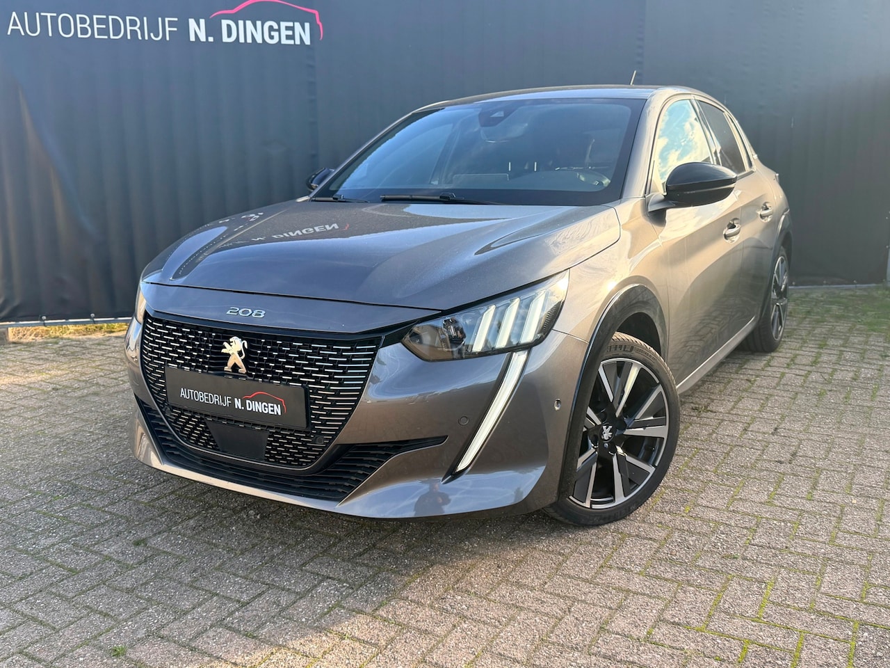 Peugeot 208 - 1.2 PureTech GT 45dkm! 1 eigenaar - AutoWereld.nl