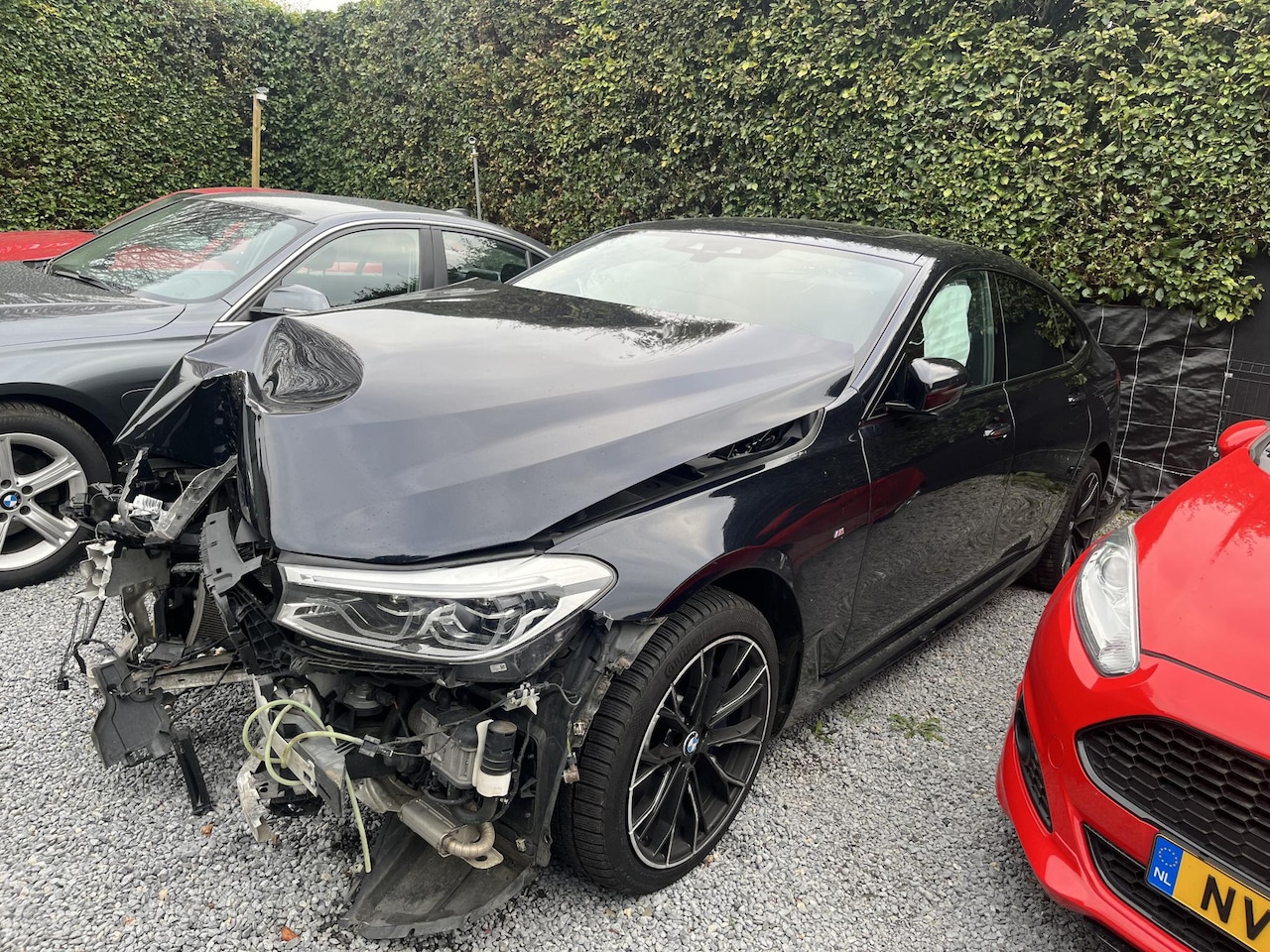 BMW 6-serie Gran Turismo - GT 640i High Exe AUT 400PK**VOORSCHADE**M-PAKK.*LUCHTV*ENTERT.SYST.ACHTER*PANO*360*CAM*LED - AutoWereld.nl