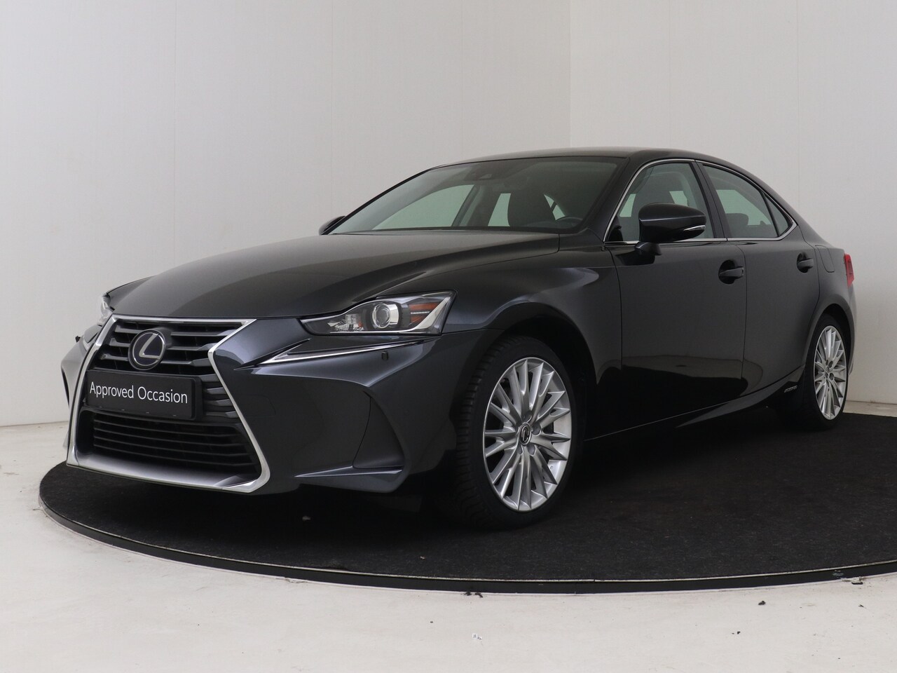 Lexus IS - 300h Hybrid Business Line | Safety-Pack | Cruise Control Adaptive | Navigatie | Stoelverwa - AutoWereld.nl
