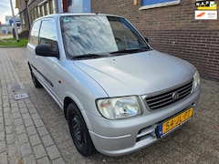 Daihatsu Cuore - APK 29-4-27 156DKM NAP *850, -*1.0-12V STi