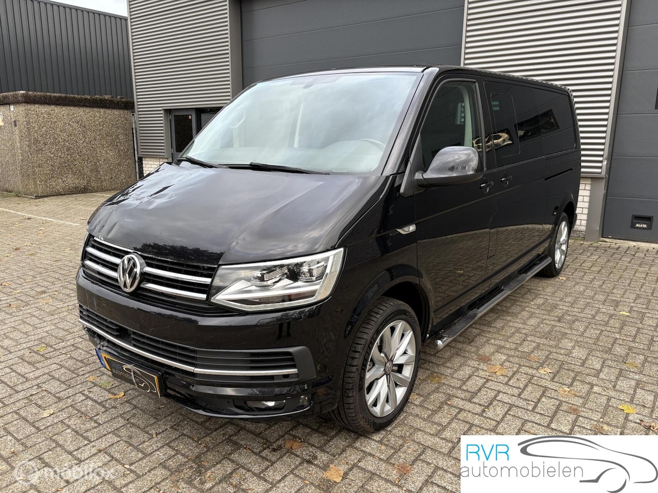 Volkswagen Transporter - 2.0 TDI L2H1 AUTOMAAT/200PK/SCHUIFDAK - AutoWereld.nl