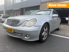 Mercedes-Benz C-klasse - 180 K. Classic AUTOMAAT AIRCO MEENEEM PRIJS EXPORT PRICE