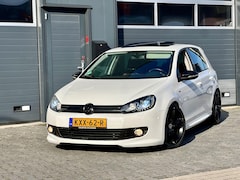 Volkswagen Golf - 1.4 TSI R-LINE *DSG*PANO*CAMERA*XENON*LED