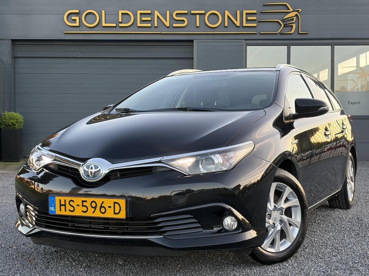 Toyota Auris Touring Sports - 1.8 Hybrid Lease ✓Pano✓Navi✓Camera✓Dealer Onderhouden✓Recent beurt gehad✓Clima✓Cruise✓Lm v - AutoWereld.nl