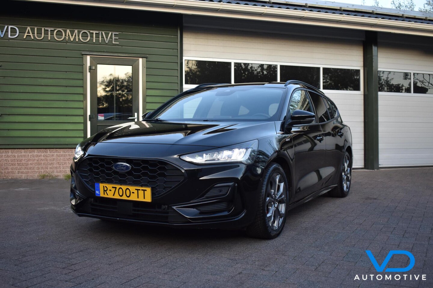 Ford Focus Wagon - 1.0 EcoBoost Hybrid ST Line Style|trekhaak|winterpack|camera - AutoWereld.nl