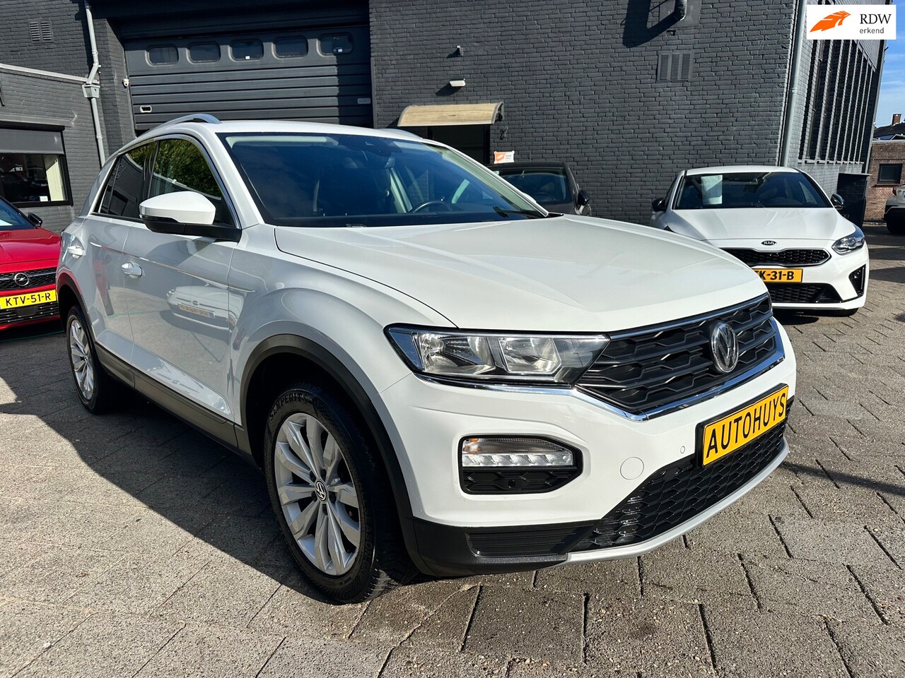 Volkswagen T-Roc - 1.0 TSI 115pk Style|Navi|Stoelverwarming - AutoWereld.nl