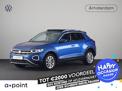 Volkswagen T-Roc - 1.5 TSI Style 150PK | Automaat (DSG ) Navigatie | Panoramadak | Digitaal dashboard