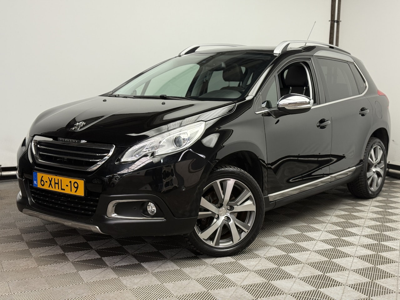 Peugeot 2008 - 1.6 VTi Féline Navi PDC Trekhaak 1e Eigenaar - AutoWereld.nl