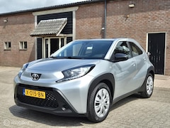 Toyota Aygo X - 1.0 VVT-i MT Play I Camera I Adap cruise I Lane assist I Airco I Carplay