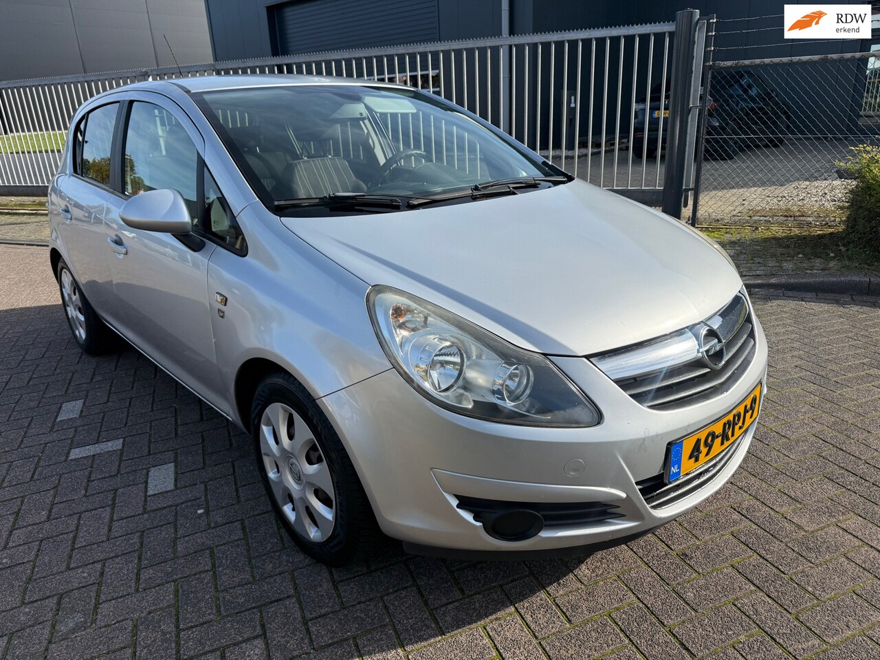 Opel Corsa - 1.4-16V 111 JAHRE **NWE APK** - AutoWereld.nl