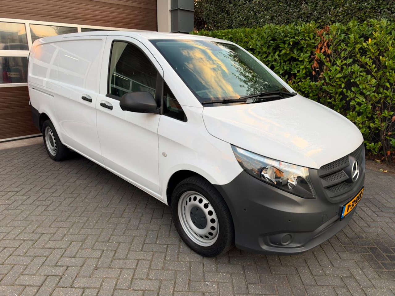 Mercedes-Benz Vito - 116 CDI Lang Automaat Cruisecontrole Achteruitrijcamera - AutoWereld.nl