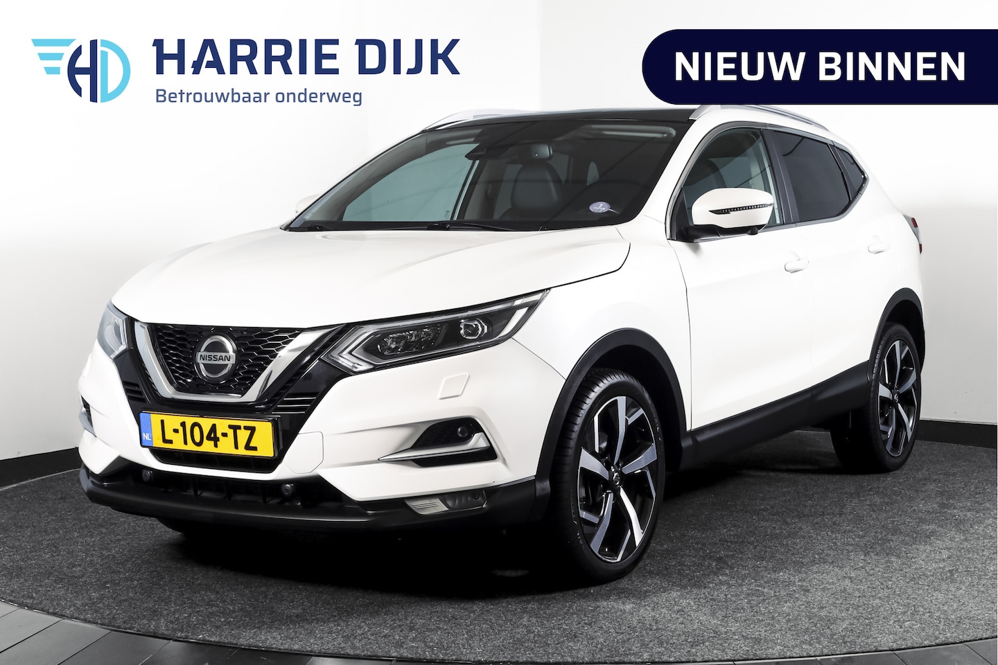 Nissan Qashqai - 1.3 DIG-T 158 PK Premium Edition - Automaat | Trekhaak | Pano | Leder | Cruise | Elek. sto - AutoWereld.nl