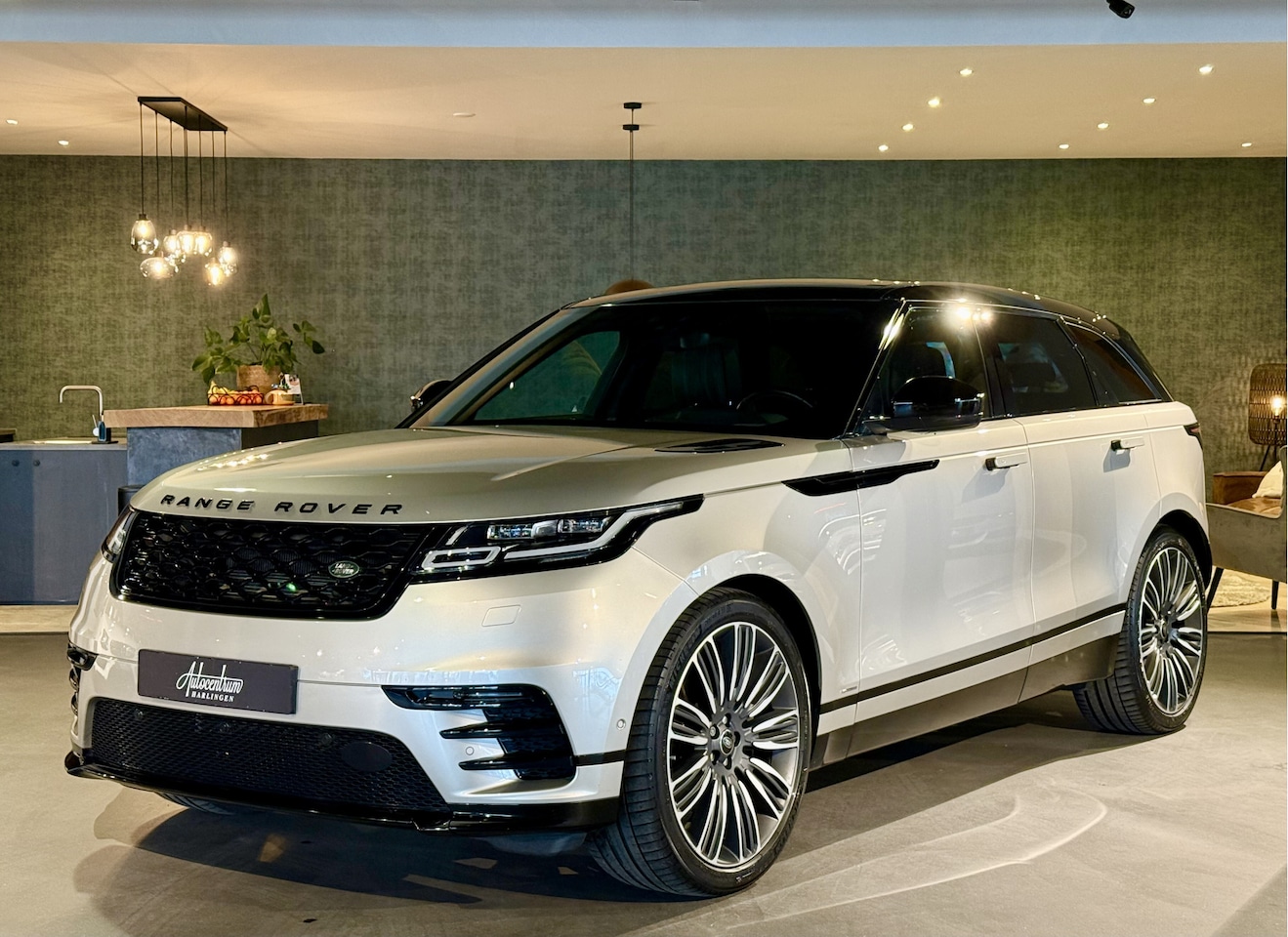 Land Rover Range Rover Velar - 3.0 V6 R-Dynamic VOL! - AutoWereld.nl