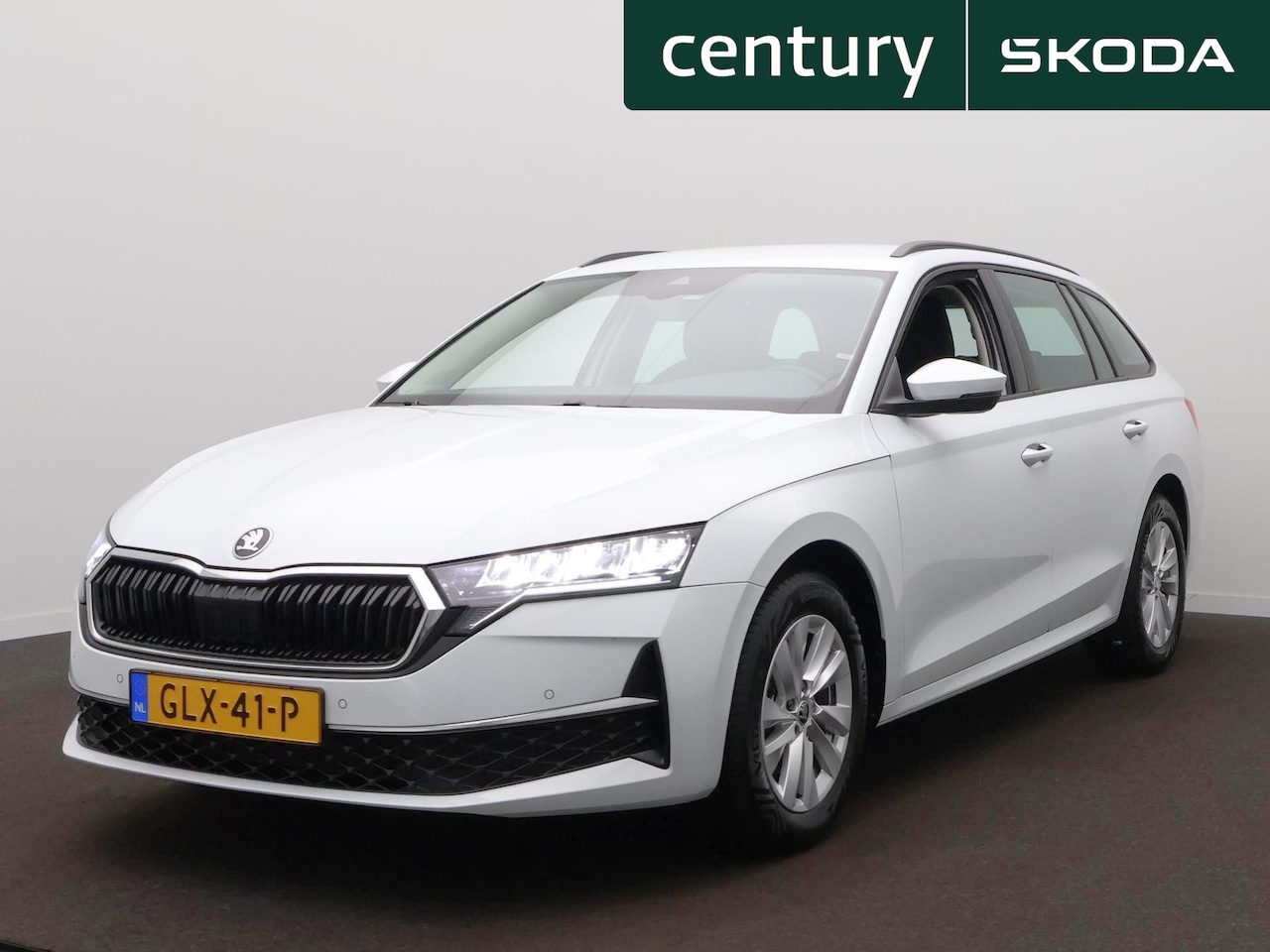 Skoda Octavia Combi - 1.5 TSI MHEV Business Edition Plus Zwenkbare trekhaak | Camera | ACC | LED | Elek. Kofferb - AutoWereld.nl