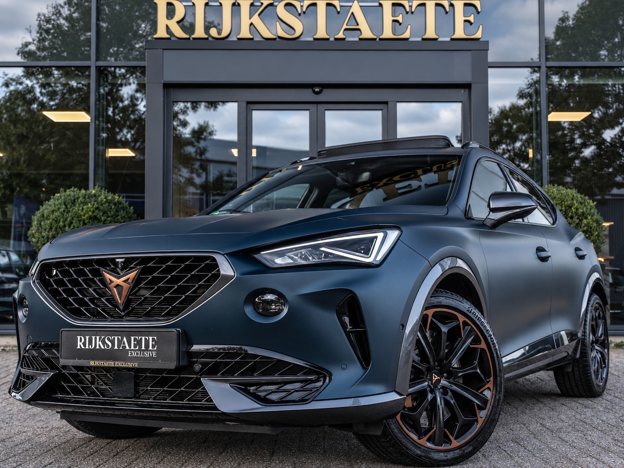 CUPRA Formentor - 2.0 TSI 4DRIVE|PANO|BEATS|ACC|SFEER|360|19'' - AutoWereld.nl