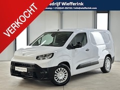Toyota PROACE CITY Electric - Challenger Long (L2) 50 kWh 136pk | 3pers. | Laadvloer | 3-fase(11kw) | Multimediascherm g