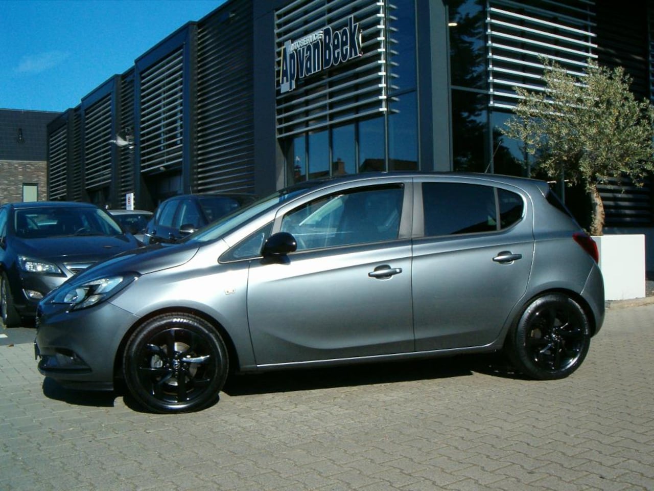Opel Corsa - 1.4 Online Edition - Automaat - AutoWereld.nl