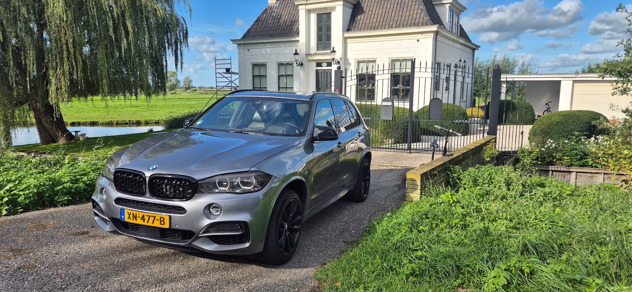 BMW X5 - 5.0d M M Sport Edition ☆ FULL OPTIONS ☆ GOED ONDERHOUDEN ☆ NIEUWPRIJS € 157.205,-- REST BPM € 3.500,-- - AutoWereld.nl