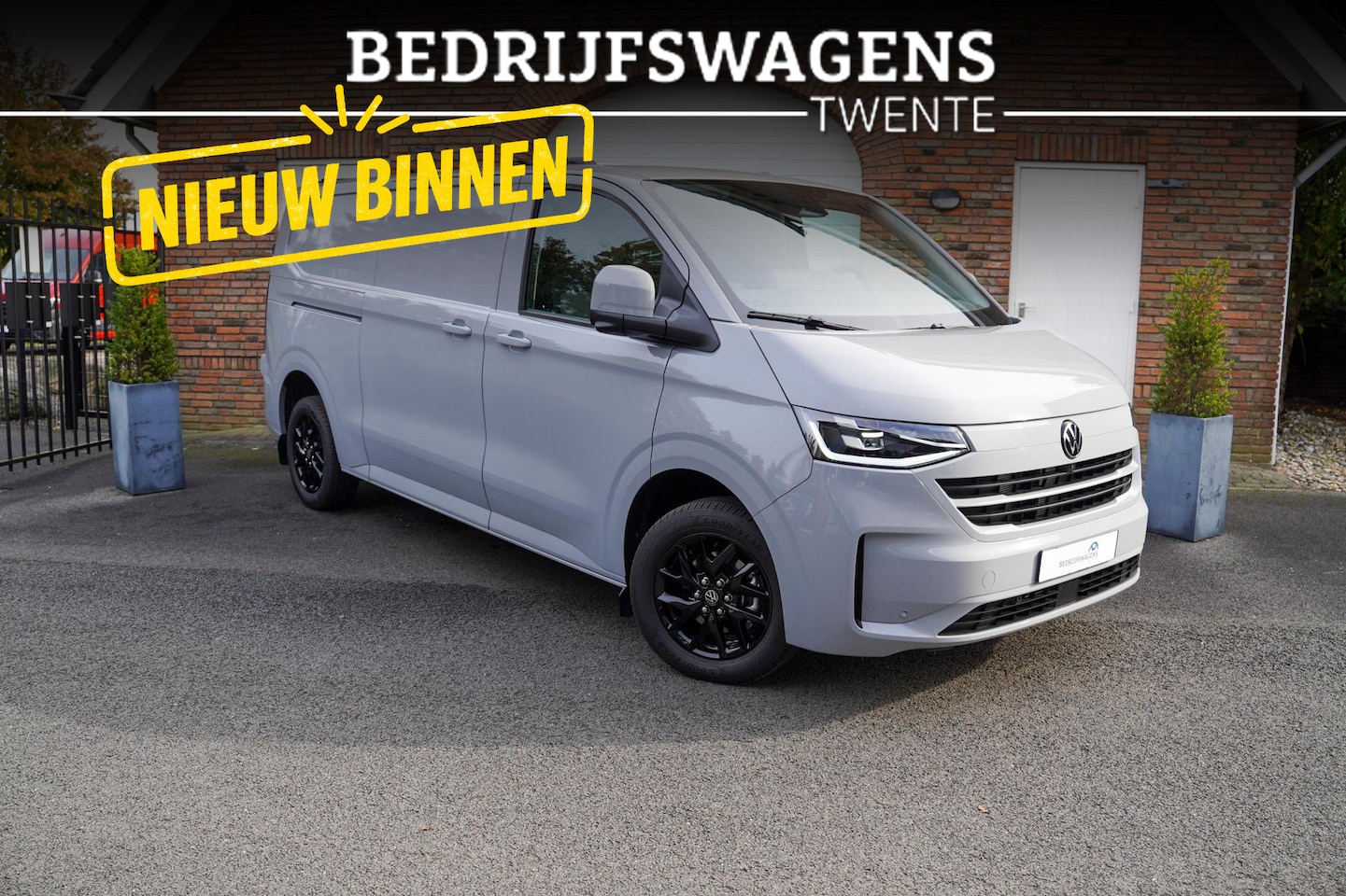 Volkswagen Transporter - T7 2.0 TDI Automaat 150PK L2H1 360 graden camera | Trekhaak | A-Deuren | LED | ACC | Side - AutoWereld.nl