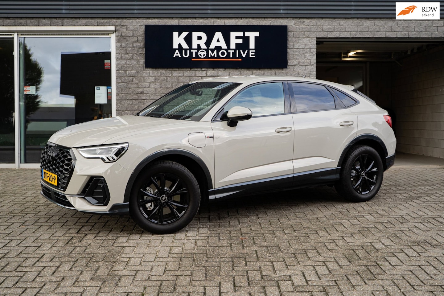 Audi Q3 Sportback - 45 TFSI e S Edition | Full LED | Black Pack | Individual colour | Clima | Camera | - AutoWereld.nl