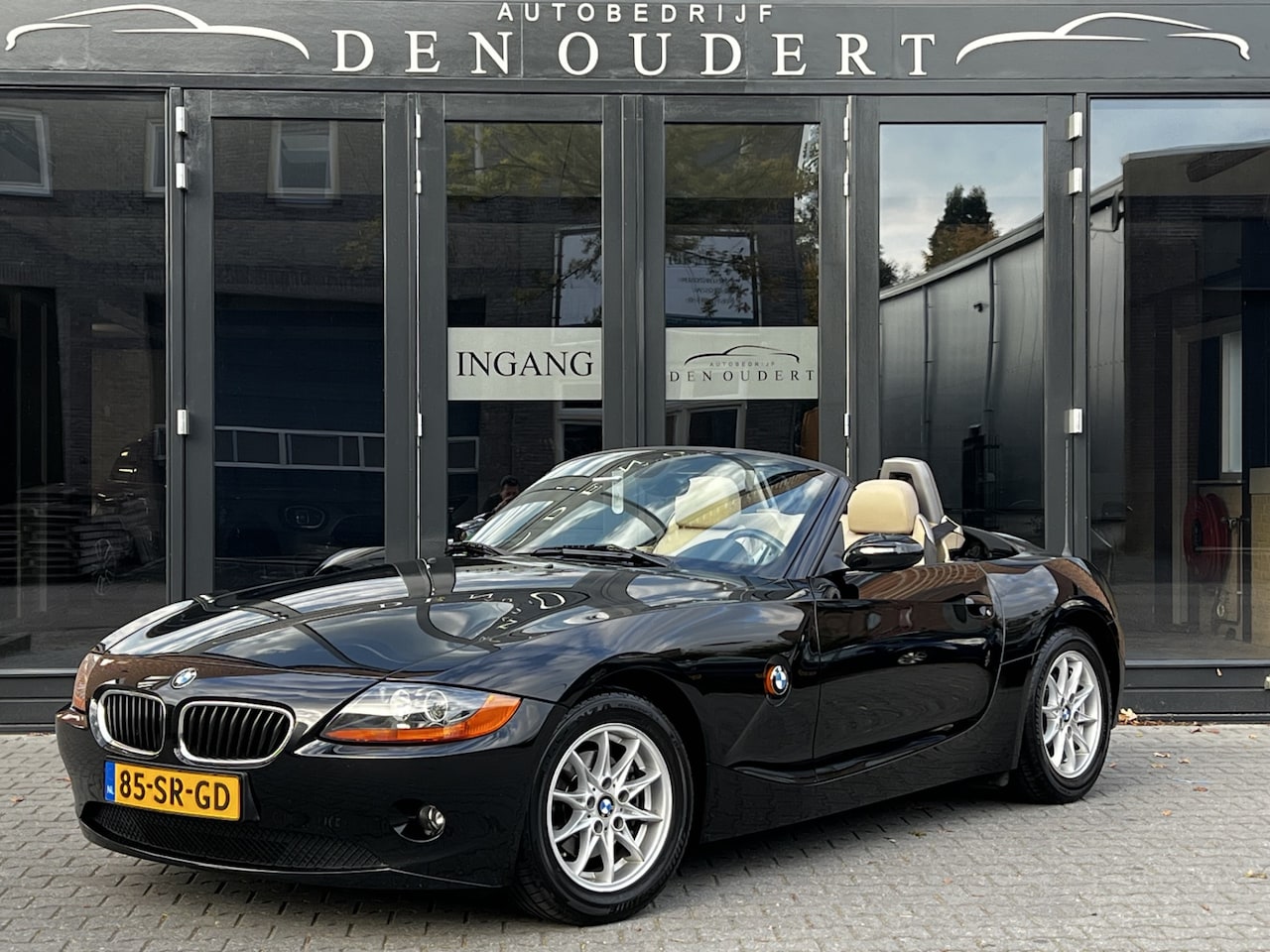 BMW Z4 Roadster - 2.2i S AUT. ELEC. DAK / NAVI / LEER / NIEUWSTAAT! - AutoWereld.nl