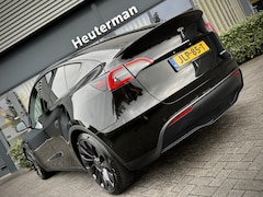 Tesla Model Y - Performance AWD/Pano/Autopilot