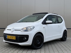 Volkswagen Up! - 1.0 high up 75pk | Pano | 16” | Stoelverwarming