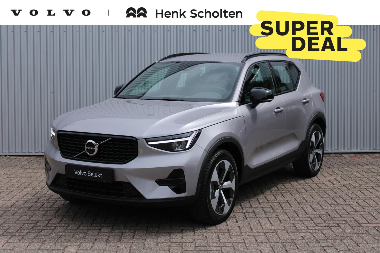 Volvo XC40 - B4 Automaat Plus Dark | Premium audio by Harman en Kardon| Semi Electrische trekhaak|19 In - AutoWereld.nl