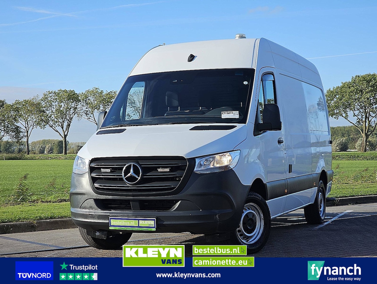 Mercedes-Benz Sprinter - 316 L2H2 RWD 3.5t-Trekhaak Mbux Navi Camera WP-Inrichting 3 Zits Airco Euro6 163 PK! - AutoWereld.nl
