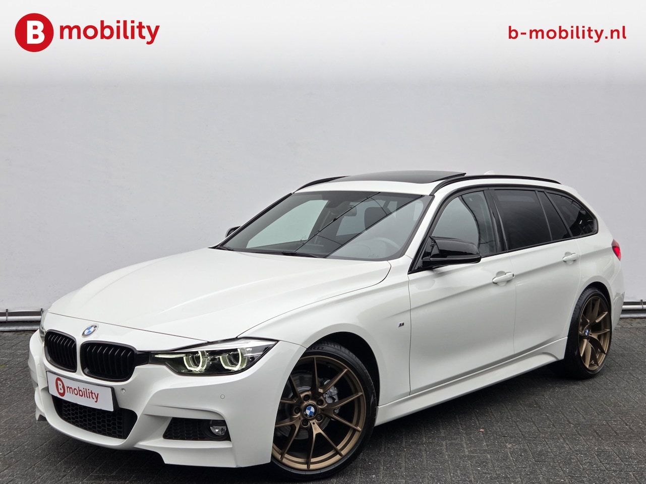 BMW 3-serie Touring - 320i High Executive M-Sport Panoramadak | Hifi | DAB | Leer | Apple CarPlay | Sportstoelen - AutoWereld.nl