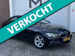 BMW 3-serie - 320i Luxury SPORT - Dealer onderhouden - LED