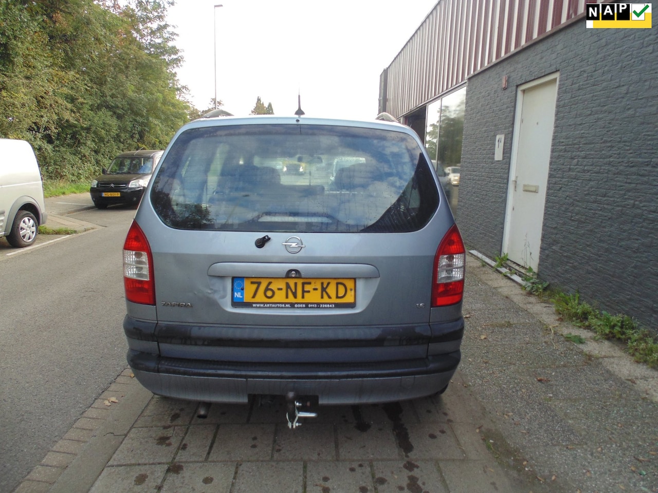 Opel Zafira - 1.6-16V Comfort Navigator met airco 7 set - AutoWereld.nl