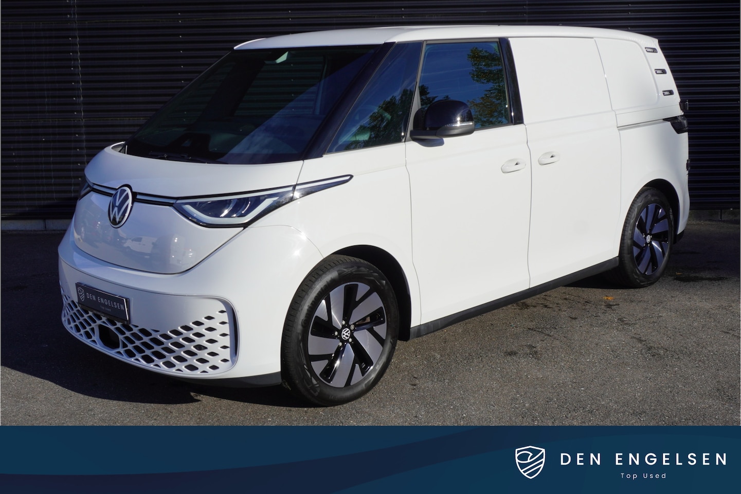 Volkswagen ID. Buzz Cargo - 77 kWh 2x Schuifdeur Achterdeuren Apple Carplay 19" Velgen Camera Parkeersensoren 2-Zits C - AutoWereld.nl