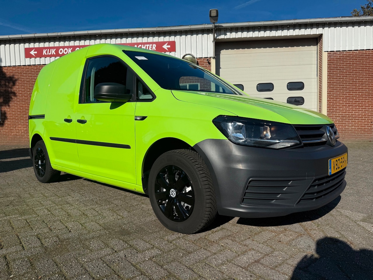 Volkswagen Caddy - 2.0 TDI Carplay airco cruise euro 6 optioneel met inrichting - AutoWereld.nl
