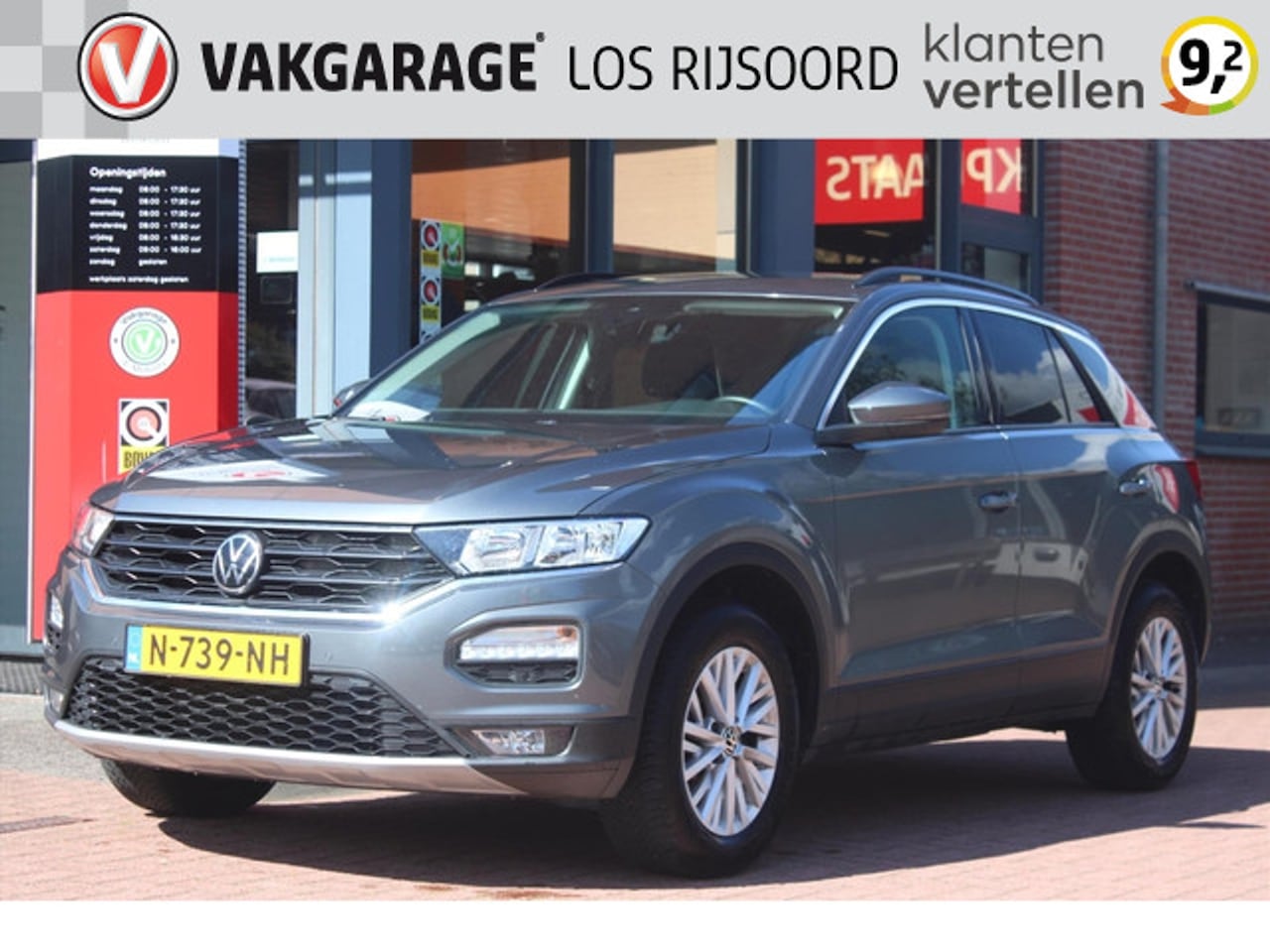 Volkswagen T-Roc - 1.0 TSI *Style* | Carplay | Adaptive Cruise & Climate Control | navigatie | PDC | Privacy - AutoWereld.nl