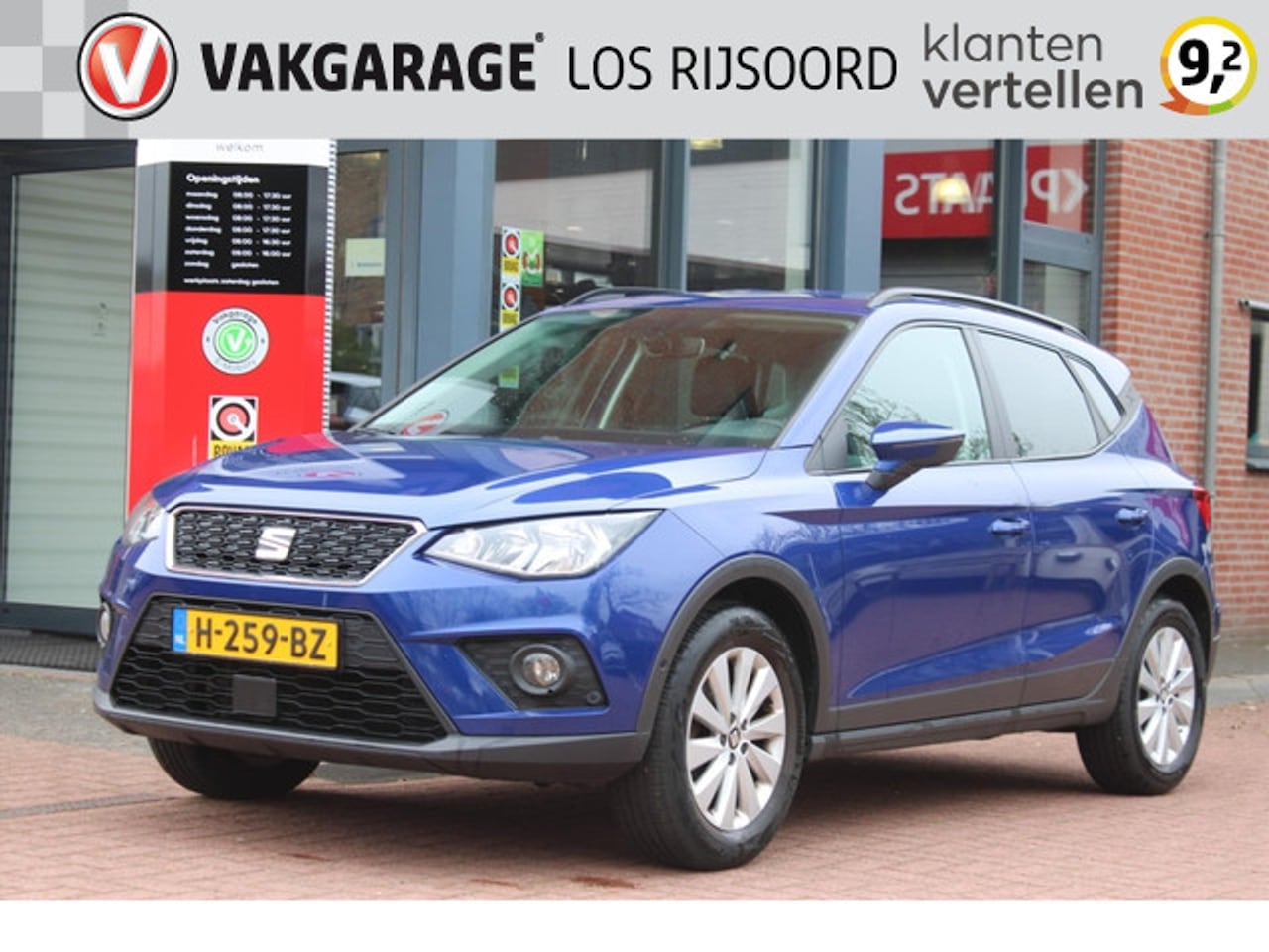 SEAT Arona - 1.0 TSI *Business* | Trekhaak | Carplay | Camera | Navigatie | Adaptive Cruise & Climate C - AutoWereld.nl