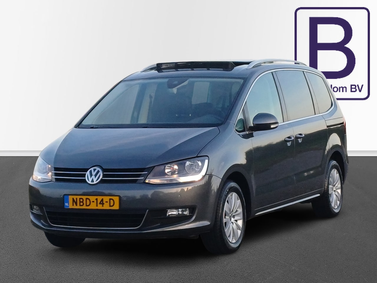 Volkswagen Sharan - 1.4 TSI Exclusive 7-Pers. /Pano/Leder/Carplay/Navi/Cruise/Parkh. v+a/ - AutoWereld.nl