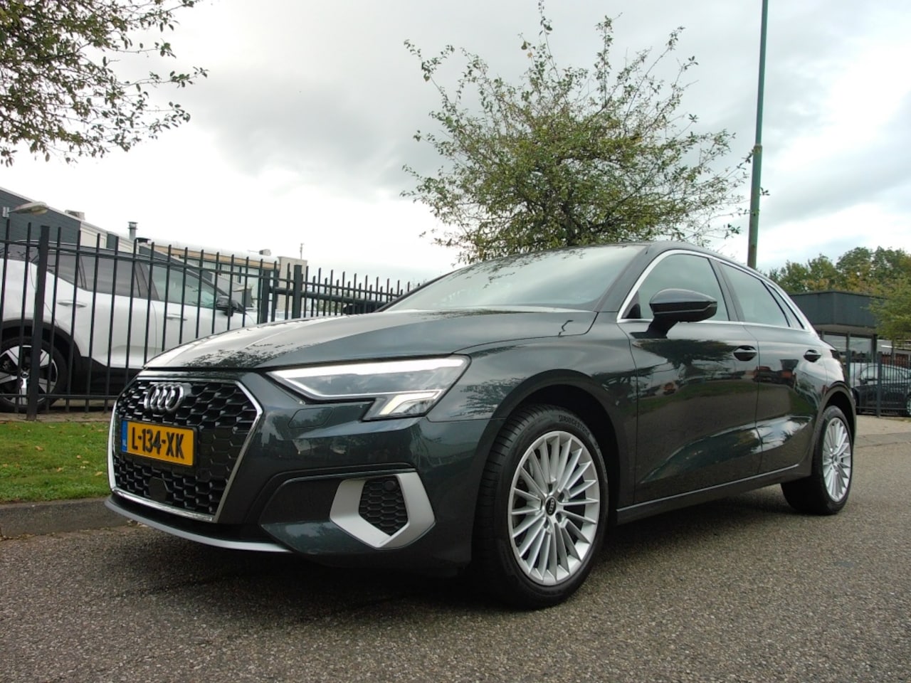 Audi A3 Sportback - 30 TFSI 110pk MHEV S-tronic Business Edition AUTOMAAT Apple Carplay NL-Auto - AutoWereld.nl
